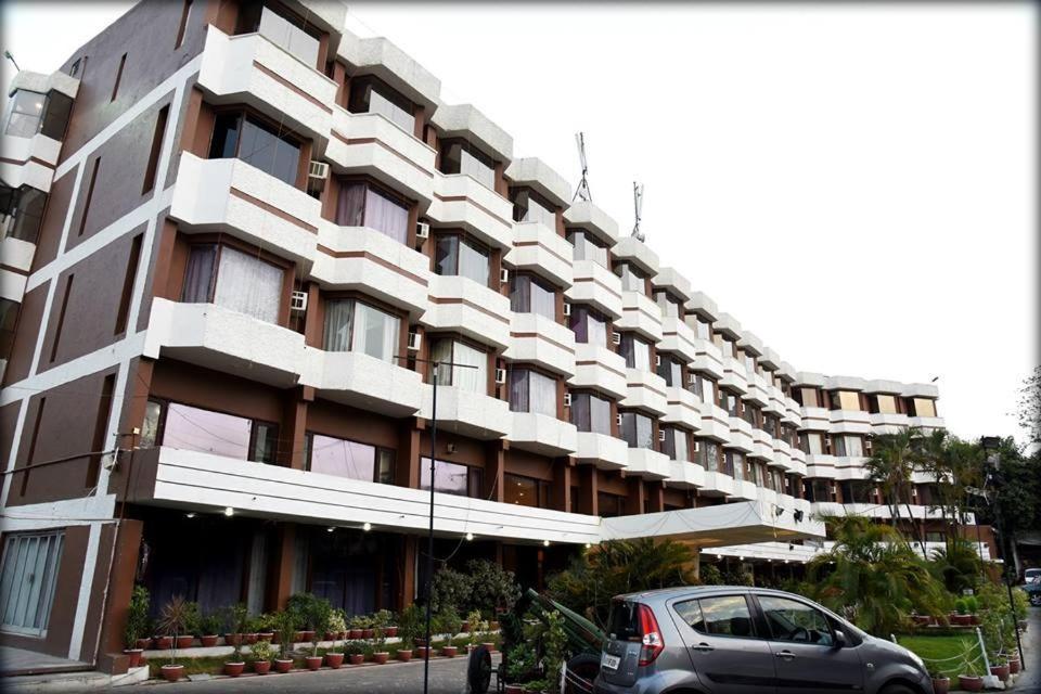 Hotel Samdareeya Pvt Ltd Jabalpur Εξωτερικό φωτογραφία