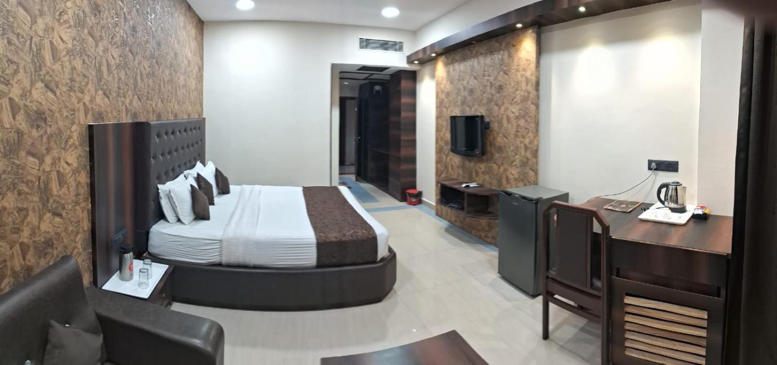 Hotel Samdareeya Pvt Ltd Jabalpur Εξωτερικό φωτογραφία