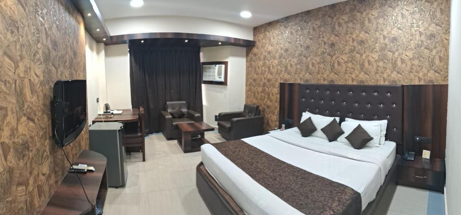 Hotel Samdareeya Pvt Ltd Jabalpur Εξωτερικό φωτογραφία